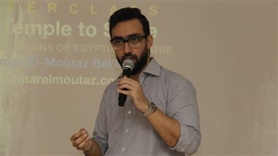  أستاذ تاريخ: الأهرامات ليست من صنع الأساطير أو الفضائيين
