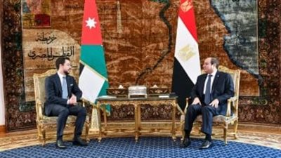 ولي العهد الأردني في القاهرة قبيل قمتين عربيتين لبحث تطورات الأوضاع بفلسطين
