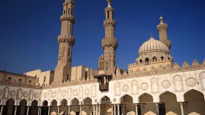 بسبب مطالب تعيين الأوائل.. جامعة الأزهر تتخذ قرارًا جديدًا بشأن صفحتها الرسمية