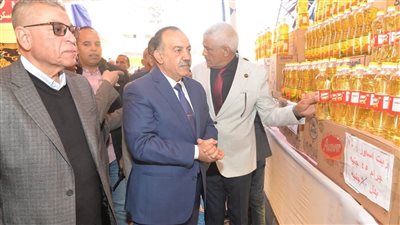 محافظ أسيوط يفتتح 4 معارض 