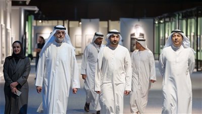 بالصور..ولي عهد الشارقة يزور مهرجان الشارقة للتصوير 