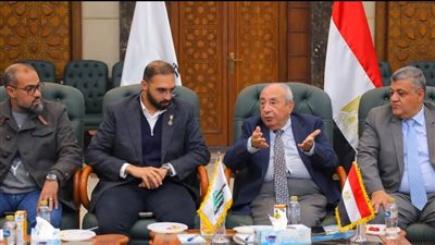 نقيب المهندسين يبحث تعزيز التعاون مع 