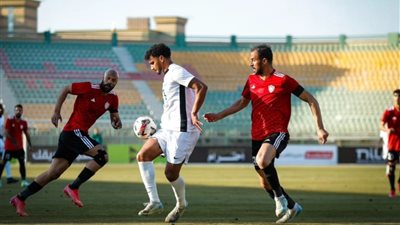 البنك الأهلي يفرط في ملاحقة الزمالك عقب التعادل مع طلائع الجيش