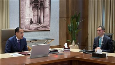 رئيس الوزراء يبحث مع وزير الأستثمار جهود الوزارة لزيادة فرص الاستثمار بمصر