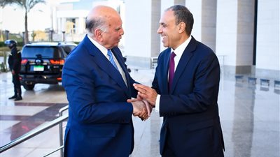 وزير الخارجية يؤكد دعم مصر لأمن واستقرار العراق ويبحث مستجدات الأوضاع الإقليمية