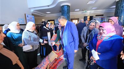 رئيس جامعة كفر الشيخ يفتتح الورشة الرمضانية بكلية التربية النوعية