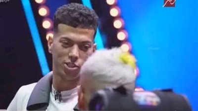 إمام عاشور يغني 