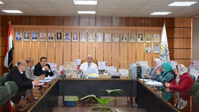 جامعة أسيوط تتحرك لحل أزمة تأخر تخرج طلاب تمريض الفرقة الرابعة