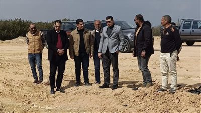 وزير الإسكان يتابع تنفيذ مشروعات المرافق والطرق بمدينة سفنكس الجديدة