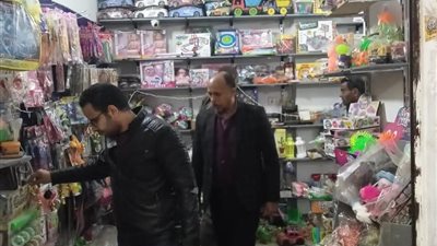 ضبط لحوم غير صالحة للاستهلاك وألعاب نارية محظورة وتحرير 384 محضراً خلال حملات تموينية بأسيوط 