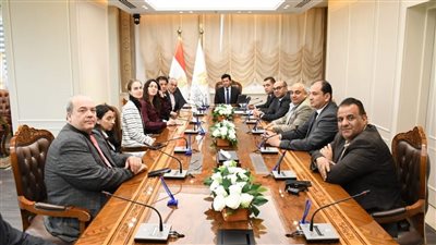 وزير الرياضة يبحث مع وفد البارالمبية الدولية استعدادات مصر لاستضافة بطولة العالم