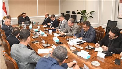 وزير الإسكان: مشروعات حياة كريمة بالقرى تسهم في تحسين جودة حياة المواطنين