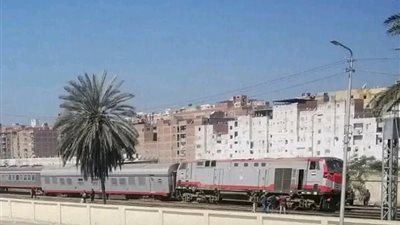 هيئة السكك الحديدية: خروج جرار وأربع عربات عن القضبان بطنطا دون إصابات