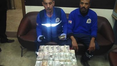 محافظ قنا يشيد بأمانة مسعفين أعادا مبلغ 227 ألف و700 جنيه لصاحبه بعد العثور عليه في حادث بنجع حمادي