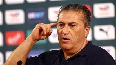 بيسيرو يدلي بتصريحات مثيرة عقب التعادل مع ستيلينبوش بكأس الكونفدرالية 