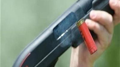 إصابة شابين بطلقات خرطوش في مشاجرة بسبب معاكسة فتاة في قنا 