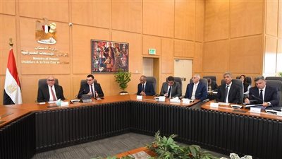 الإسكان والعربية للتصنيع يستعرضان الموقف التنفيذي للمشروعات المشتركة ضمن مبادرة حياة كريمة