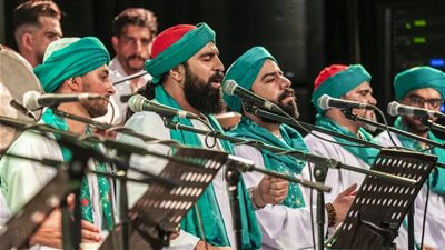 نور ناجح: من ألحان الجيتار إلى إنشاد النقشبندي.. و«الحضرة» تصل بالموسيقى الروحانية إلى المسرح