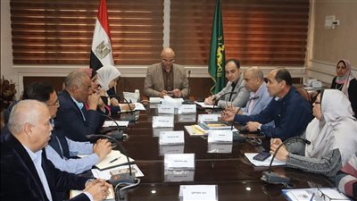 محافظ القليوبية يعقد اجتماعا لمتابعة اخر المستجدات في تنفيذ الخطة الاستثمارية