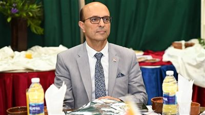 رئيس جامعة أسيوط يشارك في إفطار معهد جنوب مصر للأورام