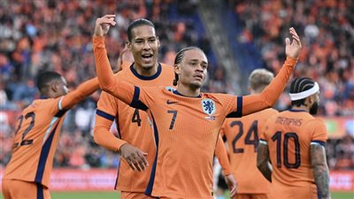 الطواحين في طريق المونديال.. كومان يعلن قائمة هولندا لكأس العالم 2026 بقيادة فان دايك ودي يونج