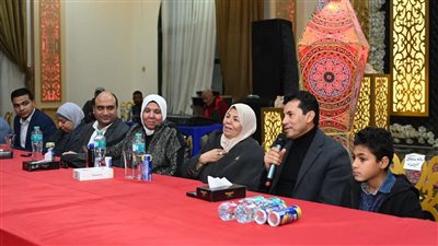 وزير الشباب يلتقي أعضاء برلمان شباب مصر لبحث قضاياهم واستراتيجيات التمكين