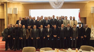 رابطة الطيارين تكرم وزير الطيران  في حفل إفطارها السنوي