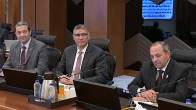 رئيس الوزراء يشدد على جاهزية المحافظات خلال عيد الفطر وإطلاق جائزة 