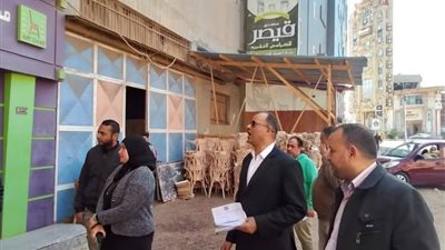 دمياط تشن حملة مكبرة لإزالة التعديات على طريق شطا.. لا تهاون مع المخالفين