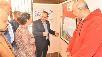 تحركات مفاجئة لمحافظ أسيوط تكشف عن قرارات حاسمة داخل المدارس