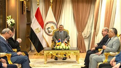 وزير الإنتاج الحربي يستقبل السفير الأرميني لبحث التعاون في التصنيع العسكري والمدني