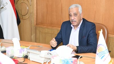 قنا تناقش تعزيز وعي الشباب لمواجهة الأفكار الهدامة