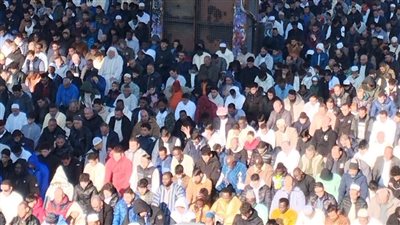 مئات الآلاف يؤدون صلاة عيد الفطر في إيطاليا وسط أجواء احتفالية وتضامنية
