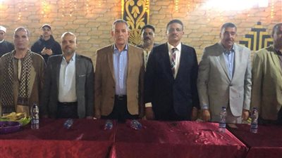 نيابةً عن المحافظ.. سكرتير عام أسيوط يشارك في أمسية رمضانية بالبداري