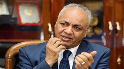 مصطفى بكري عن إعفاء الهواتف المستوردة: المواطن بيتحمل أعباء إضافية