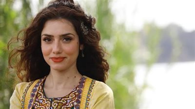 جيهان الشماشرجي ترد على شائعات عمليات التجميل: خدودي طبيعية