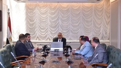 وزير العمل يبحث مع الأكاديمية العربية السعودية ملفات ذات اهتمام مشترك