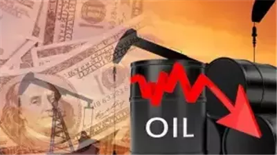 النفط يتراجع مع ترقب مهلة ترامب لروسيا وتصاعد المخاوف التجارية
