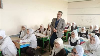 وكيل تعليم كفر الشيخ يتفقد مدارس إدارة الرياض التعليمية