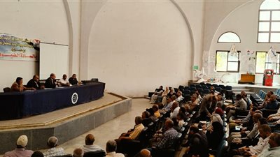 تعليم قنا يستهدف أكثر من 400 مدير مدرسة للتعريف بنظام البكالوريا المصرية
