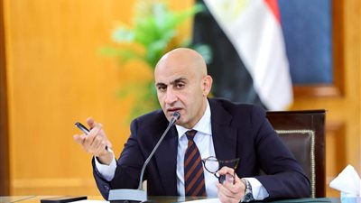 وزير التعليم ينعي مدير عام إدارة الباجور التعليمية بالمنوفية.. ويوضح عدة حقائق