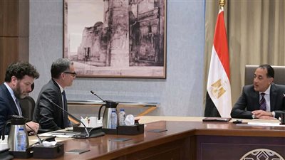 رئيس الوزراء يلتقي الرئيس التنفيذي لمتاجر 