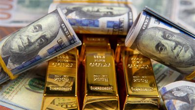 رسميا الذهب يتصدر المشهد والدولار يشعل  ركود الأسواق العالمية