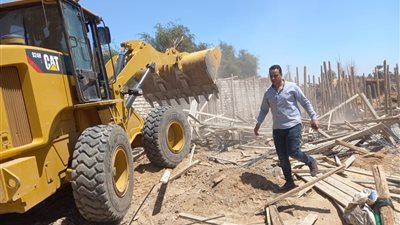 قنا.. «محلية الوقف» تزيل تعديات على 1395 مترًا من الأراضي الزراعية وأملاك الدولة بقرية المراشدة