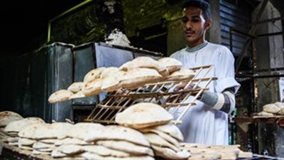 محافظ الإسكندرية : ثبات سعر الرغيف وعدم تأثره بارتفاع أسعار المحروقات