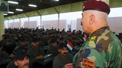 العراق يوفد فوجاً من قواته الخاصة للتدريب في مدرسة الصاعقة والمظلات المصرية