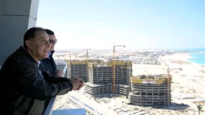 مدبولي يتفقد وحدات 