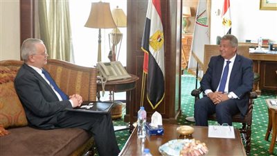 تعزيز التعاون الإعلامي بين مصر وروسيا محور لقاء رئيس الأعلى للإعلام