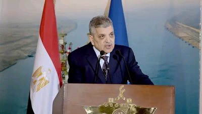 الفريق أسامة ربيع: لايوجد بديل حقيقى لقناة السويس أكثر سرعة وأمان