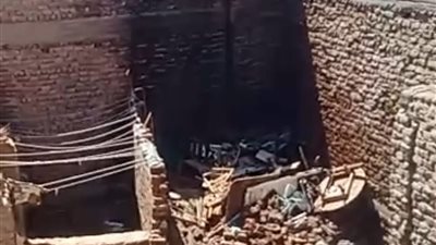 إصابة شخص في إنهيار منزل بسبب انفجار أسطوانة بوتاجاز وتصدع 3 آخرين بحي شرق أسيوط